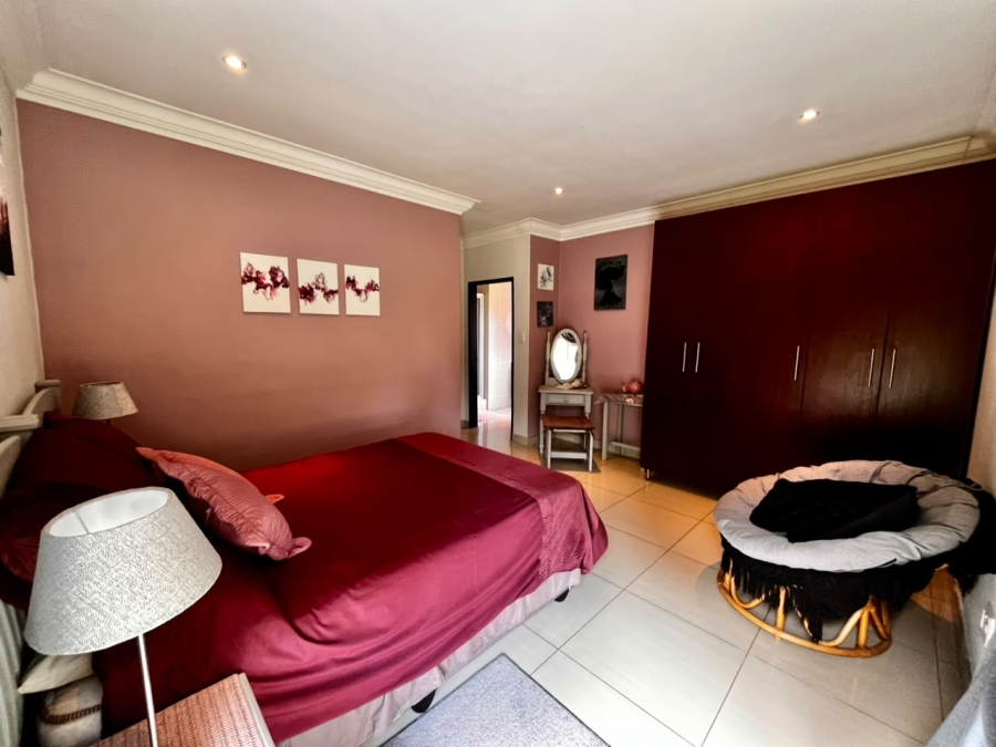 4 Bedroom Property for Sale in Buffelsfontein A H North West